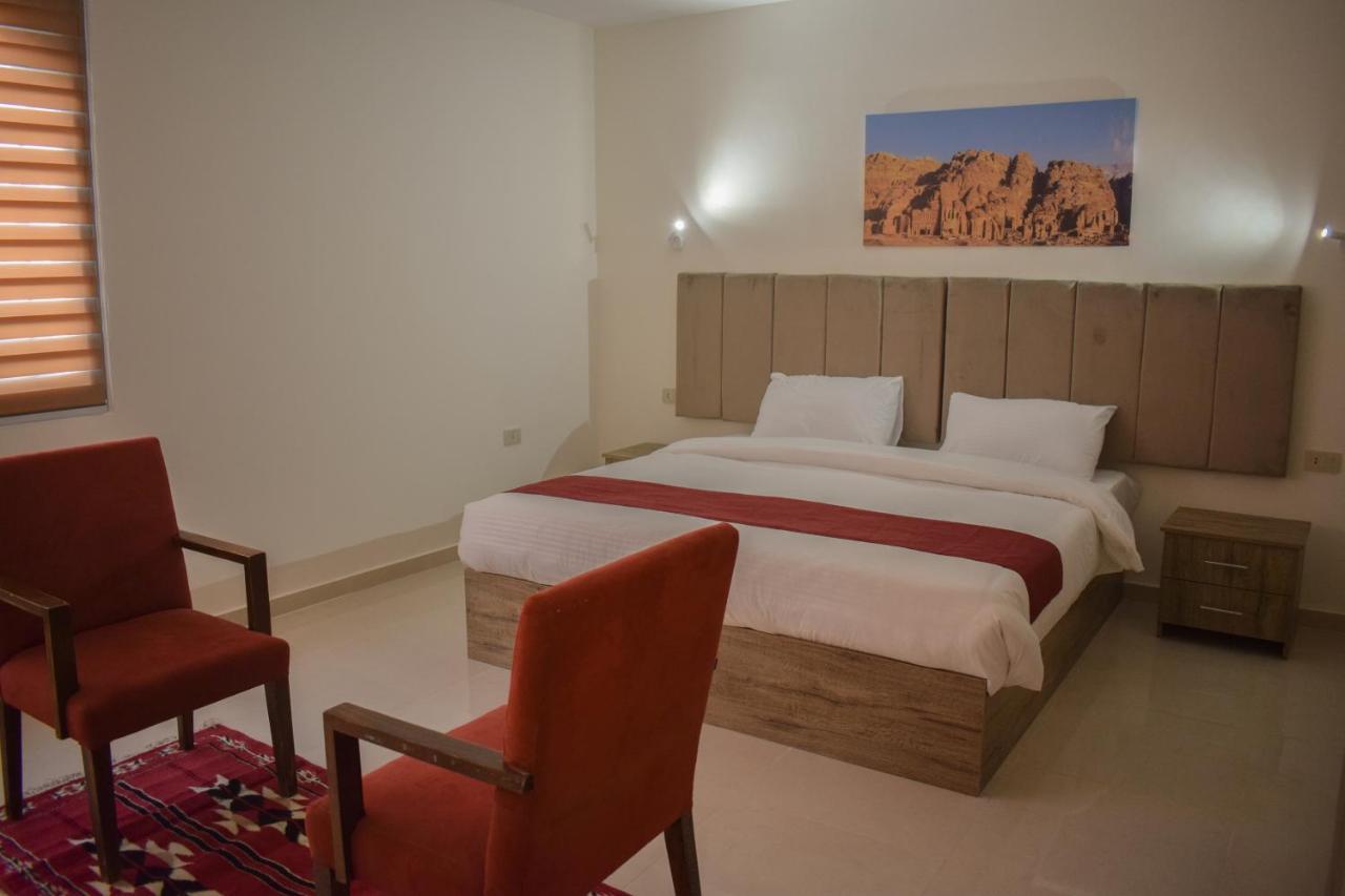 Twilight Hotel Petra Wadi Musa Exterior foto